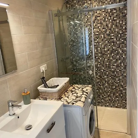 2 Pièces En Rdjardin Avec 2 Grands Terrasses Appartement