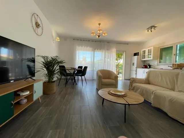 Апартаменты 2 Pieces En Rdjardin Avec 2 Grands Terrasses